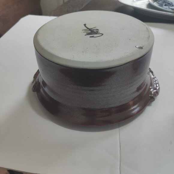 Caserole covered pottery dish in high gloss redware. - Picture 5 of 11